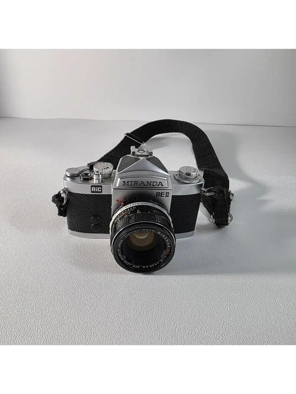 Vtg Miranda RE-II 35mm Film SLR Camera w/ 50mm f/1.8 - Tested (Partially..Works)